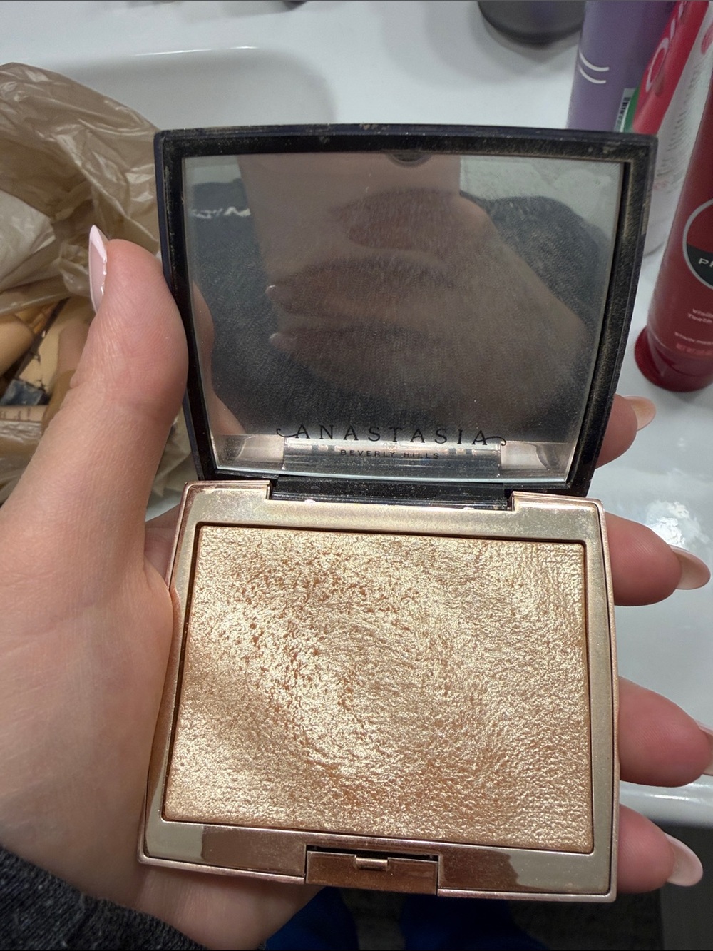Anastasia Beverly Hills Amrezy Highlighter